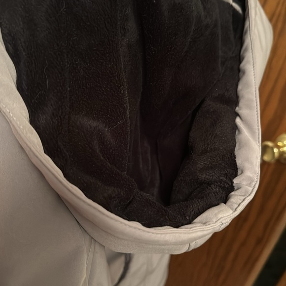 Winter jacket - Picture 8 of 9